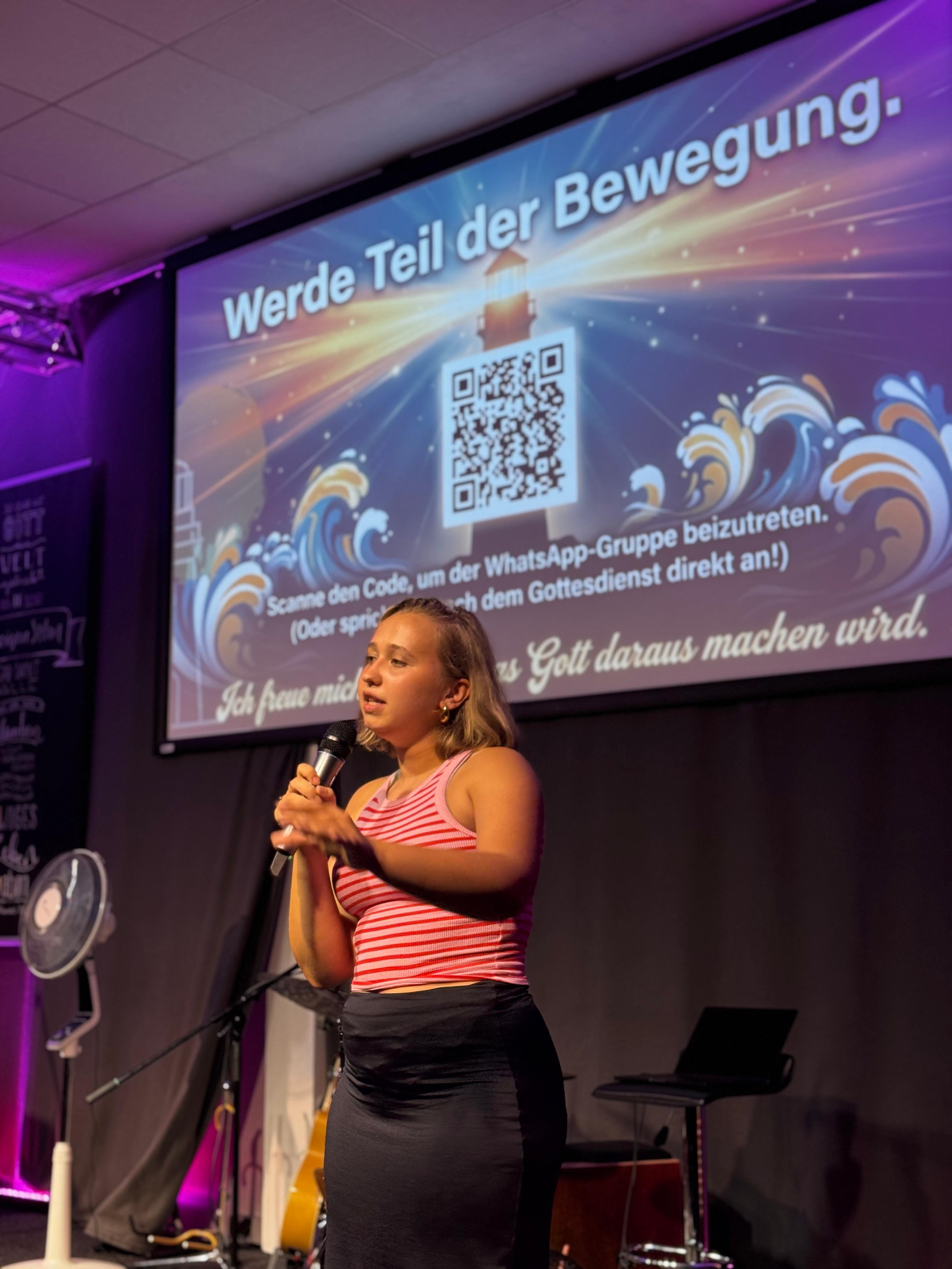 Mia, Leiterin der Prayer Group